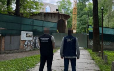 ДБР арестовало незаконную застройку в центре Хмельницкого, связанную с сыном экскеровщицы МСЭК