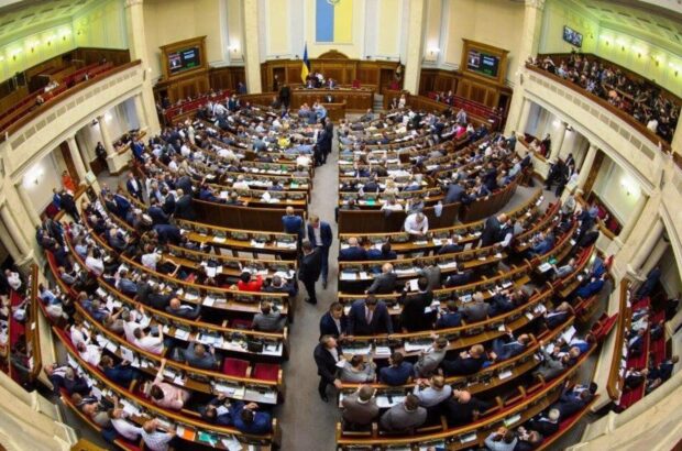 Порошенко, Приходько и Герус возглавили рейтинг самых богатых нардепов по доходам в 2025 году