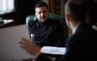 Зеленский анонсировал кадровые решения из-за отставания общин в подготовке к зиме