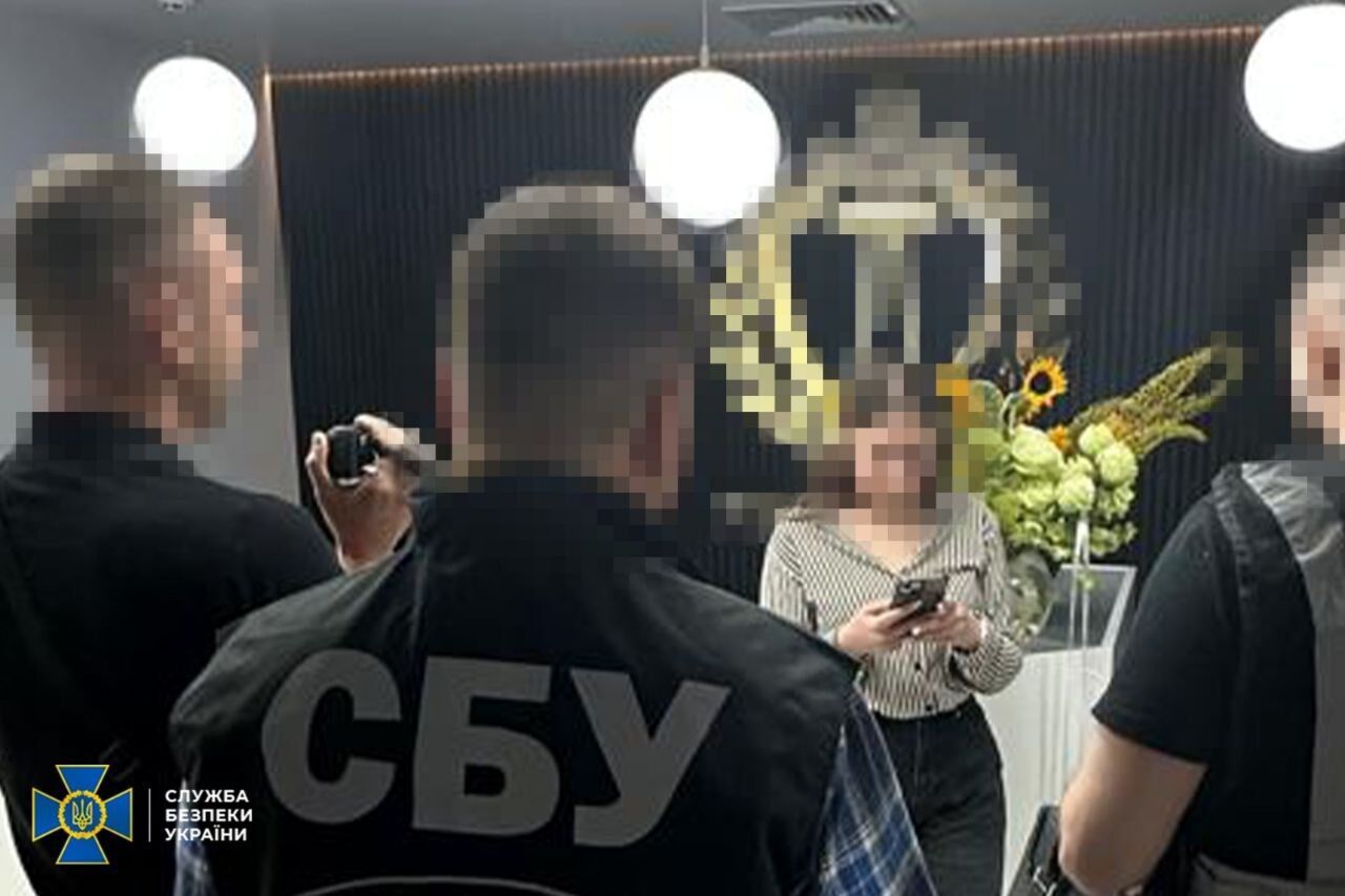 В Киеве адвоката задержали на взятке в $30 тысяч: обещал ''договориться'' с судьей