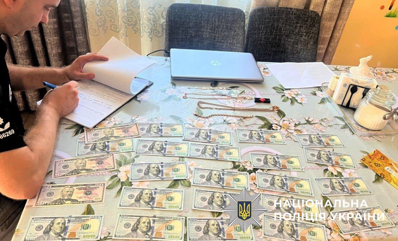 Избили и ограбили волонтера: полиция задержала банду вымогателей на Днепропетровщине