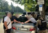 Побили та пограбували волонтера: поліція затримала банду вимагачів на Дніпропетровщині