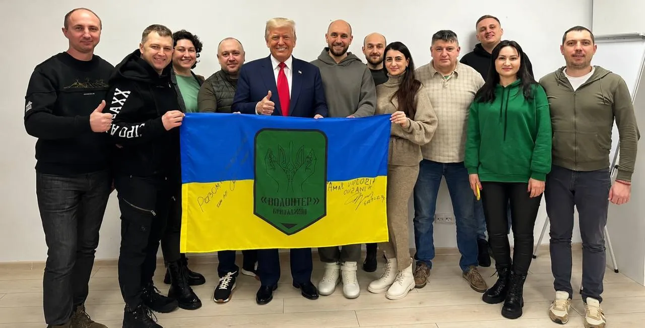 СтопКор ''прийняв у команду'' Трампа: антикорупційне медіа запустило флешмоб мемів