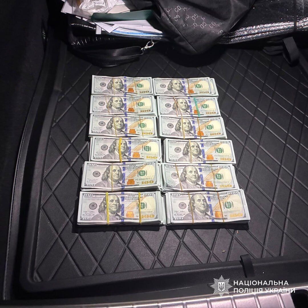 На Тернопільщині затримали ділка, який за $15 тисяч обіцяв ''вирішити питання'' після ДТП