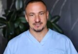 Более 200 »скорых» для фронта: основатель БФ »Милосердие и здоровье» Александр Яцина получил медаль »За труд и победу»