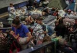 Метро переполнено: более 56 тысяч человек покрывались в Киеве во время ночной атаки