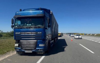 Водій вантажівки не впорався з керуванням: смертельна ДТП у Бориспільському районі