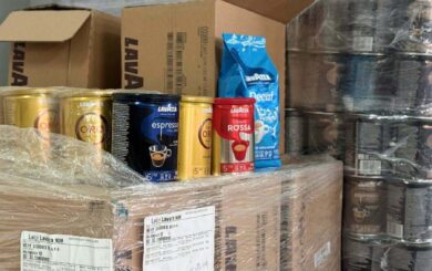 Кава з кримінальним слідом: у Києві митники викрили партію Lavazza на 12,8 млн грн