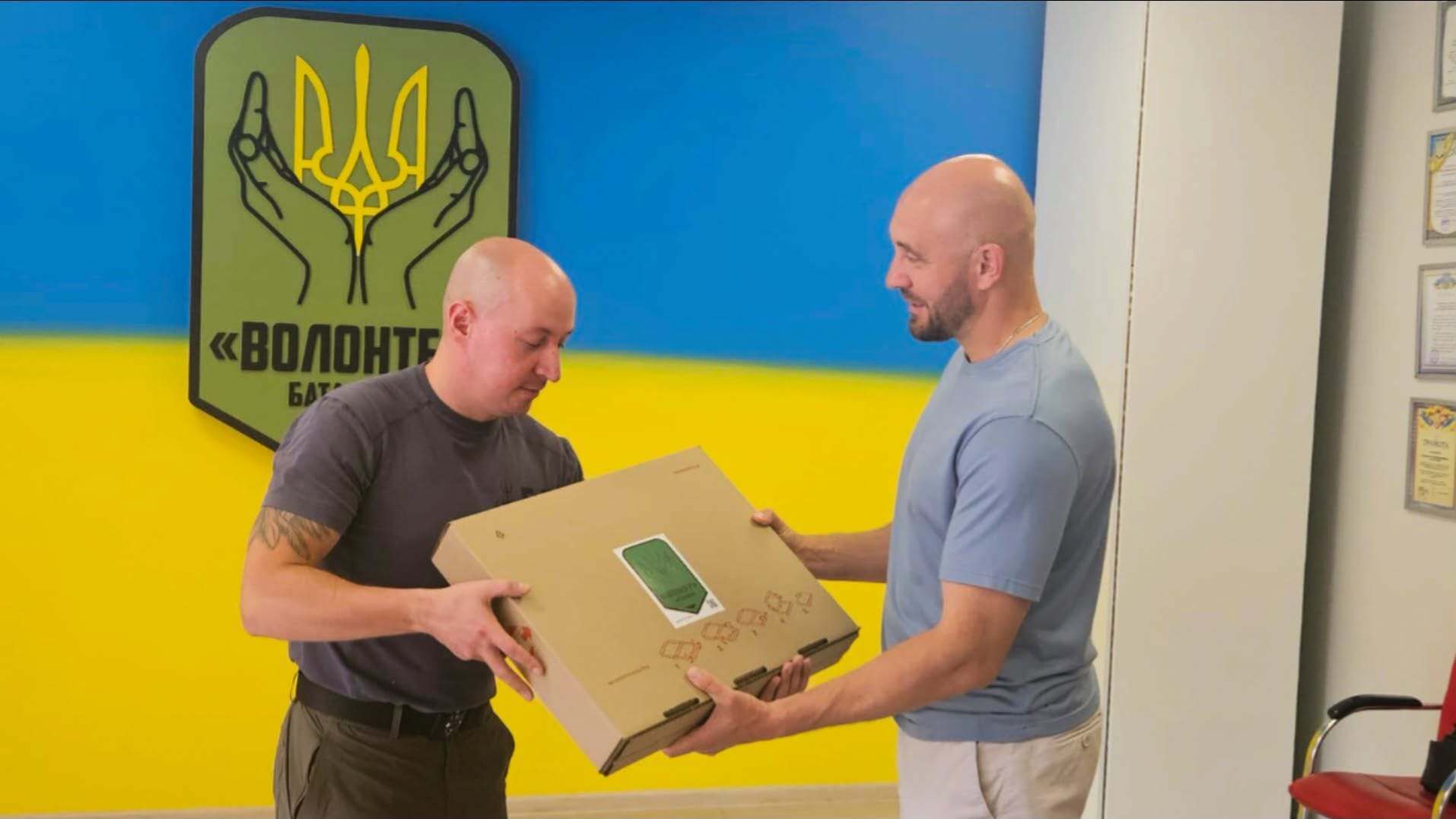 БФ ''Батальйон Волонтер'' і MK Foundation передали мікроавтобус воїнам 157 ОМБр