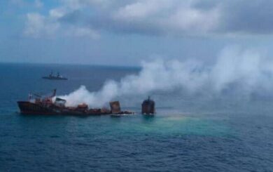 У Чорному морі біля Одеси затонуло судно — місцеві канали