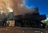 Удар по супермаркету ”АТБ” у Чернігові: загинули двоє людей, серед них 10-річна дитина