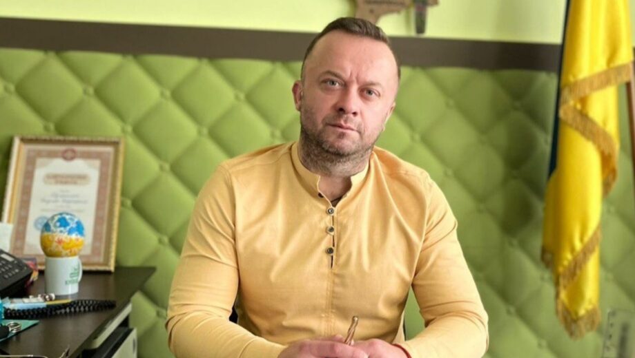 Скандал вокруг больницы в Дымере: почему глава общины не продлил контракт директору