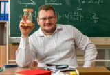 Вчителі-чоловіки можуть втратити відстрочку від мобілізації: що потрібно перевірити