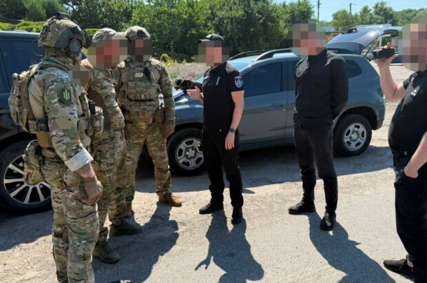 Прикордонник хотів дезертирувати за хабар командиру: ДБР викрило схему