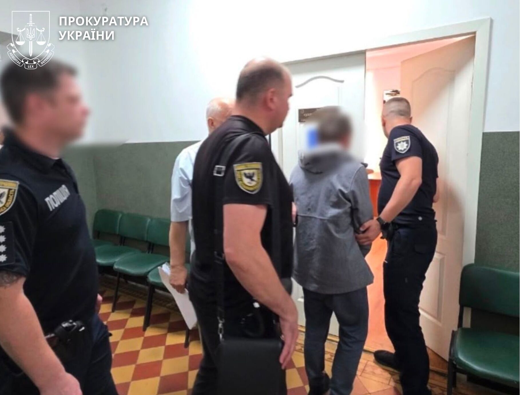 На Прикарпатті чоловік зарізав незнайомця через суперечку про політику й намагався видати вбивство за самогубство