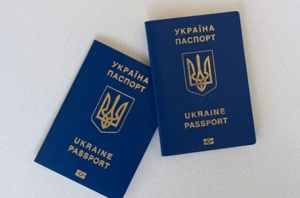 Закордонний паспорт можуть не видати: у ДМС назвали п’ять основних причин