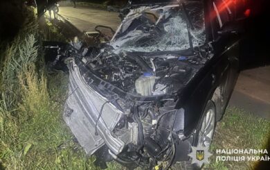 Audi на швидкості врізалася в Toyota на узбіччі: на Полтавщині двоє загиблих