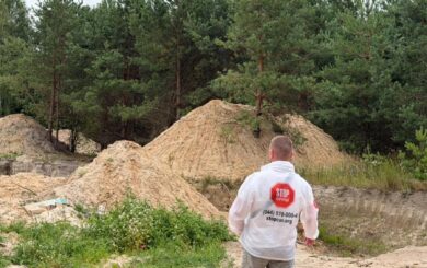 Правозахисники СтопКору зафіксували ймовірний незаконний видобуток піску біля Макарова