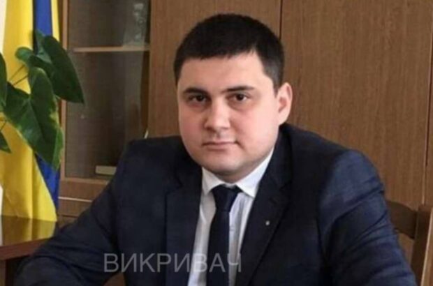Квартира й гаражі на батькові, авто — на тещі: що задекларував начальник Хмельницького ТЦК