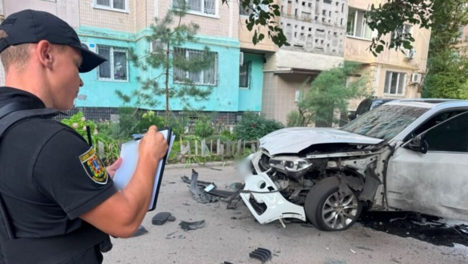В Одессе взорвался кроссовер во время движения: ранен 49-летний водитель