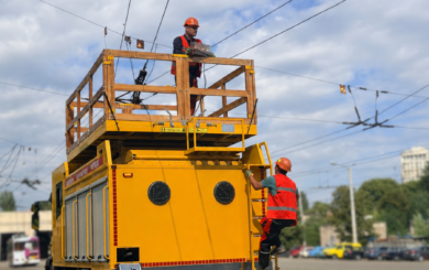 Електротранспорт Києва тримається на 1 200 км мережі: як комунальники забезпечують рух трамваїв і тролейбусів
