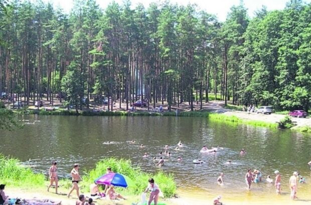 Де купатися в Києві: 10 пляжів безпечні, дві водойми — ні