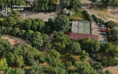 Сквер на Оболоні хочуть звільнити від самочинної забудови: прокуратура подала позов