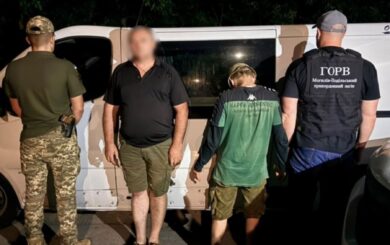 Бегство в Молдову на гидроскутере за 5 тысяч долларов: в Винницкой области разоблачили организатора