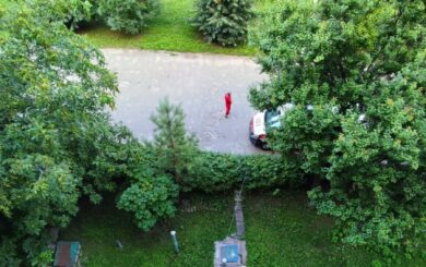 У Харкові трирічний хлопчик випав з вікна багатоповерхівки і загинув