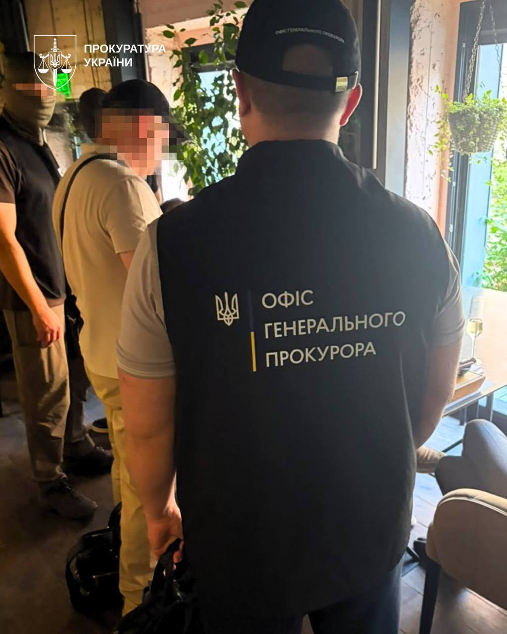 ''Усе буде вирішено'': київський адвокат виманив $20 тисяч, прикриваючись зв’язками в суді