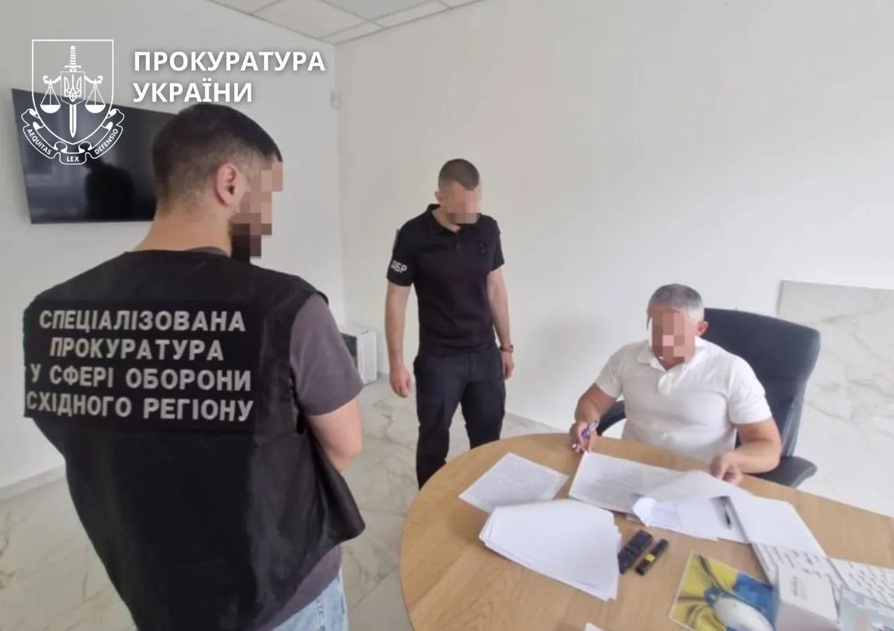 Незаконно отримали понад 2,35 млн грн ''бойових'': трьом військовослужбовцям повідомили про підозру