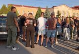 ”Хочете заробляти – працюйте офіційно”: у Вінниці ветерани виступили проти ”приватизації” вокзальних точок таксистами