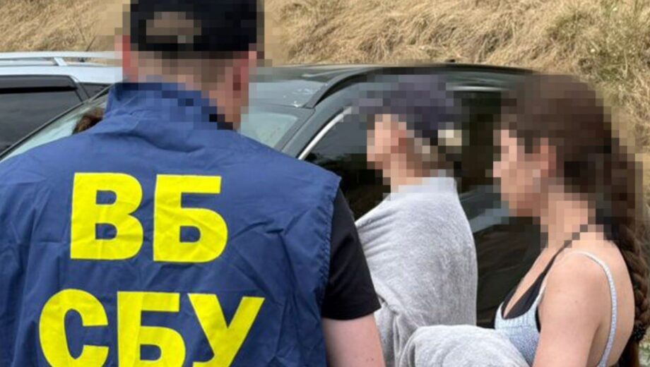 Взятка в 100 тысяч евро для советницы ТПП: по делу фигурирует компания владельца, у которого проводило обыски ДБР