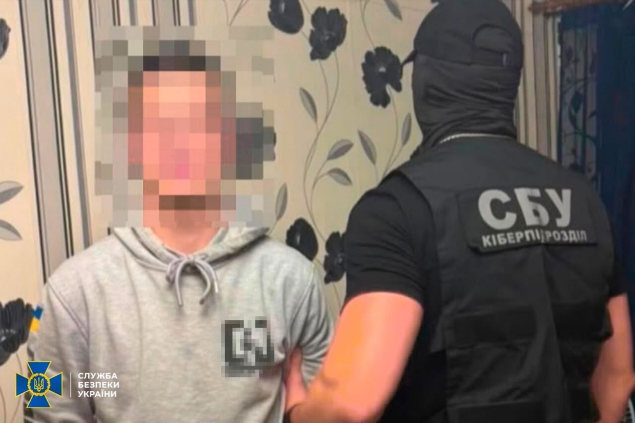 В Запорожье задержали двух поджигателей, которых российские спецслужбы завербовали через фейковые знакомства в Telegram