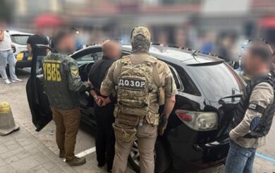 За переправлення до Європи вимагали 7 тисяч доларів: прикордонники викрили схему