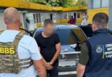 Хотів переправити ухилянтів до Білорусі за $8 тисяч: організатора схеми затримали