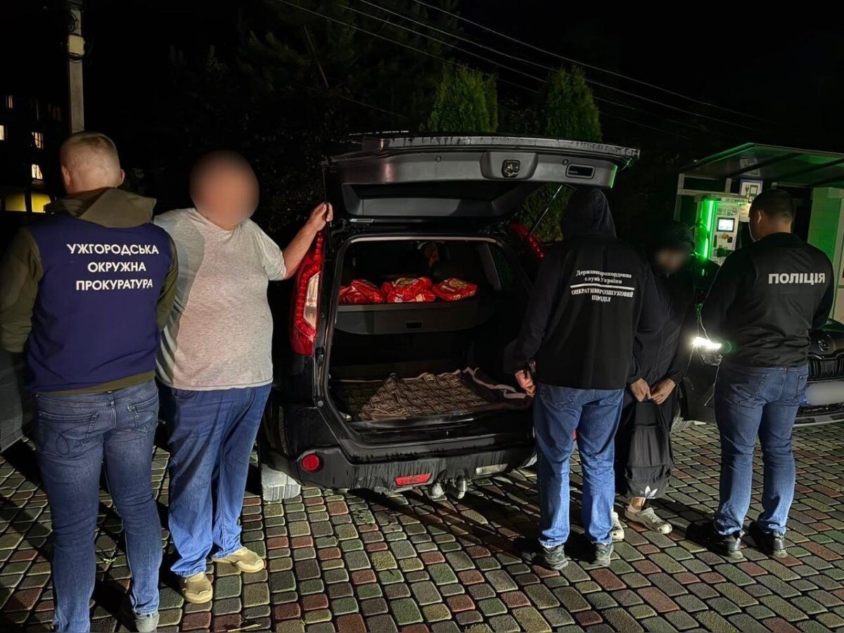 Від 5 до 10 тисяч доларів за трансфер через кордон: правоохоронці заблокували три схеми переправлення осіб