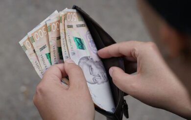 Де в Україні платять найбільше: Київ очолив рейтинг зарплат