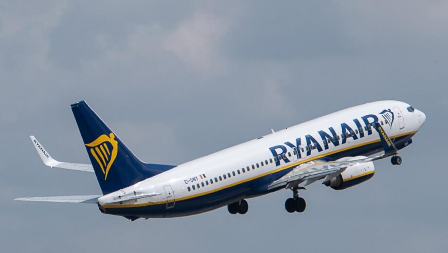 В Польше самолет Ryanair вылетел на четыре часа раньше: 130 пассажиров остались в аэропорту
