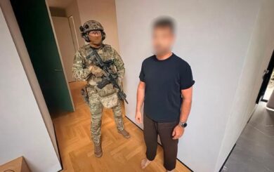 »Учителя» за $10 тысяч: в Киевской области разоблачили схему незаконного получения отсрочок
