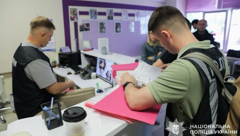 Смерть новорожденных после суррогатного материнства: в Киеве задержан руководитель медцентра
