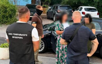 Офіцерці Генштабу ЗСУ повідомлено про підозру в одержанні 14 тисяч доларів