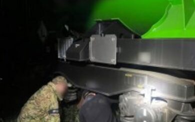 Сигарети везли до Польщі у колісних парах потяга: прикордонники викрили схему