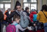 Українцям у Польщі загрожує втрата тимчасового захисту: паспортні дані потрібно оновити до 31 серпня