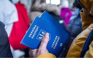 Паспорти та ”Резерв+”: що відомо про нові перевірки українців у Румунії