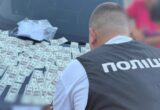 Отсрочка от мобилизации за деньги: на Буковине задержали женщину с $10 тысячами