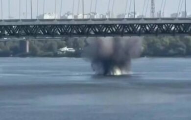 »Шахед» упал в нескольких метрах от Подольского моста во время атаки на Киев
