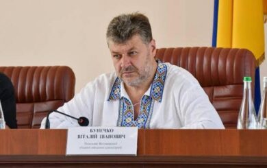 Скандал на Житомирщині: Бунечко нахамив юристу, який написав про вилучення спецтехніки у підприємців