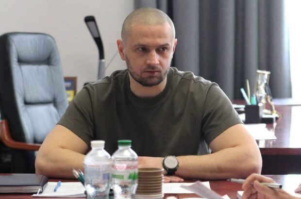 Мільйонний хабар за дороги: СБУ викрила заступника голови Хмельницької ОВА