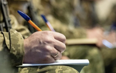 Відстрочка через догляд чи бронювання на роботі: юристи пояснили, що надійніше